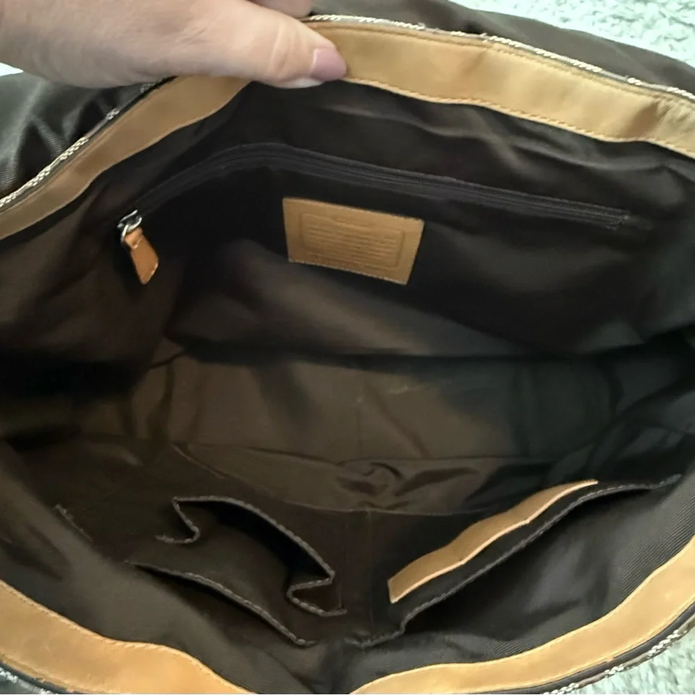 Coach Signature Voyager Messenger Bag No J0968-F70183 Tan, Beige, & Brown - Picture 12 of 16